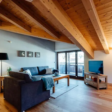 Alexander By Monicare Apartment *